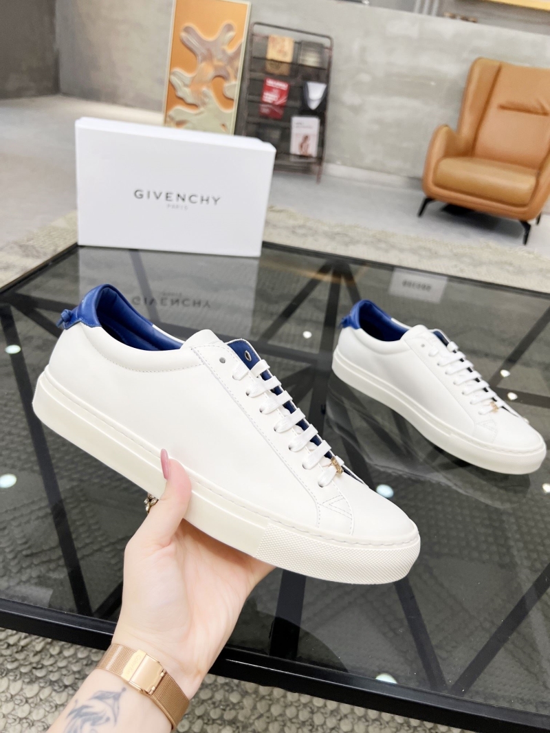 Givenchy Sneakers